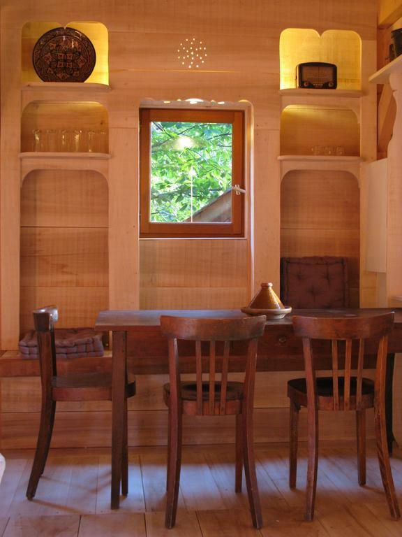 Les Cabanes Du Tertre Urval Room photo